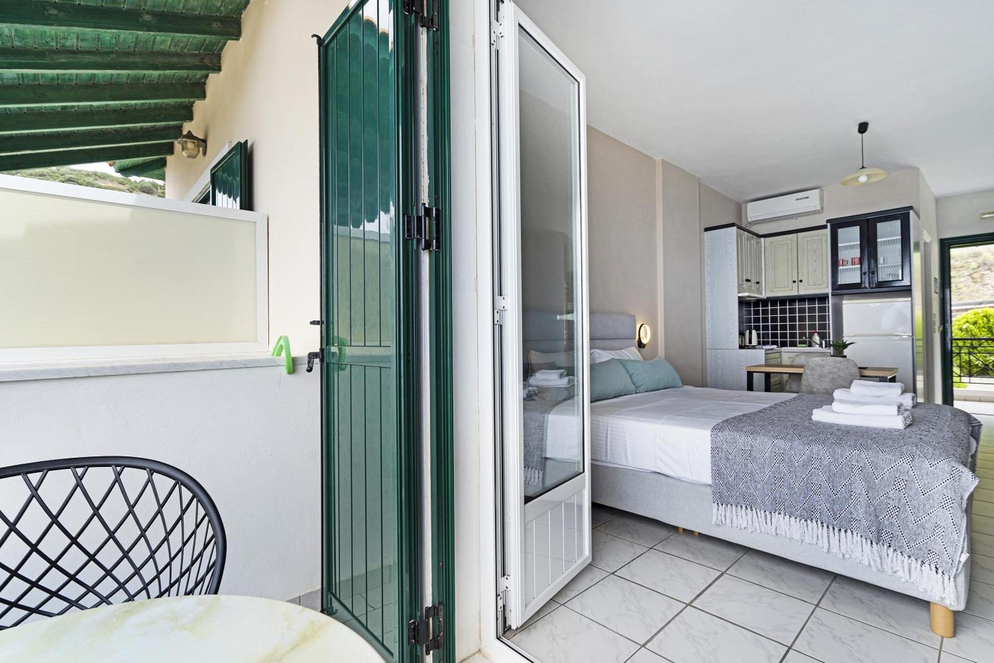 Sunset Premium Studio 7 Agios Nikitas Room photo